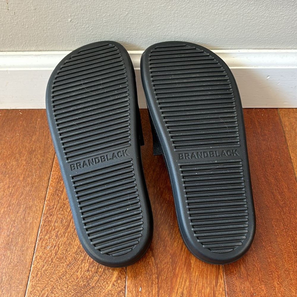 SoulCycle Black Slide Sandals - Picture 3 of 5
